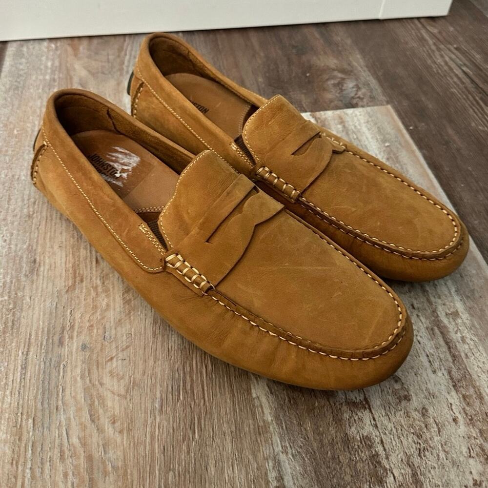 Johnston & Murphy moccasin-style penny loafers in tan suede size men’s 9.5 EUC